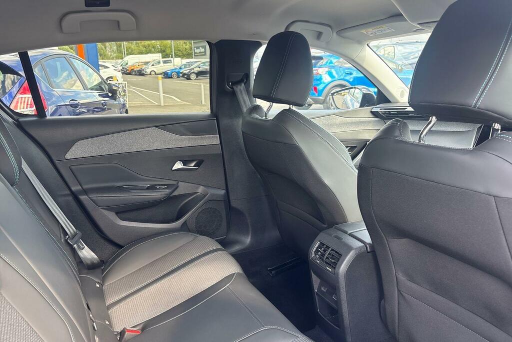 Peugeot 308 1.2 Puretech Allure Eat8 Grey #33