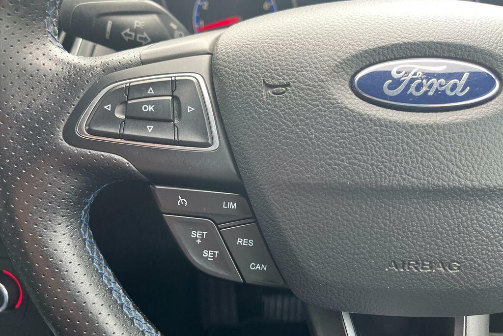 Ford Focus 1.0 125Ps Zetec 6 Speed Blue #14