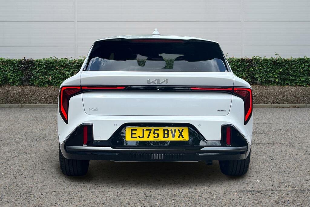Kia K4 Kia K4 Hatchback 1.6T-gdi 180 Gt-line S Dct EJ75BVX White #5