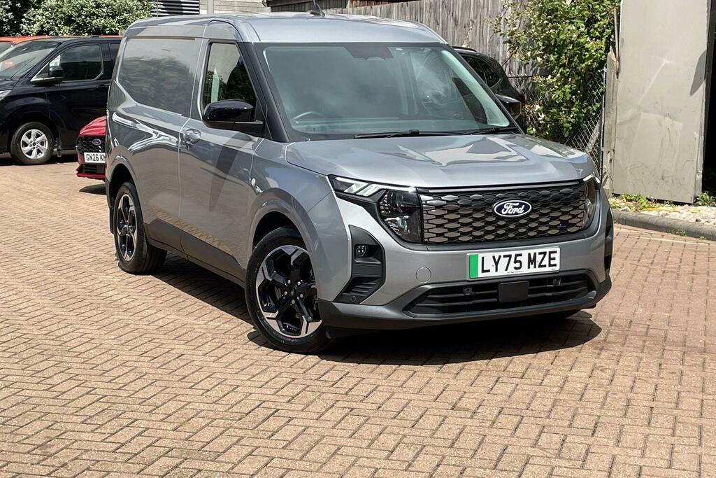 Ford Transit Courier 43Kwh Limited Swb Silver