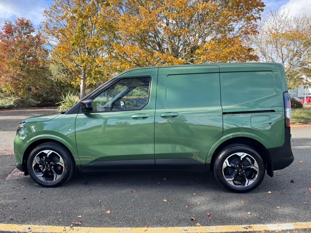 Ford Transit Courier 100Kw 43Kwh Trend Van Green #4