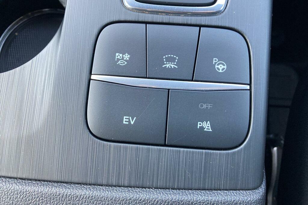 Ford Kuga 2.5 Fhev St-line X Edition Cvt 2022 Silver #26
