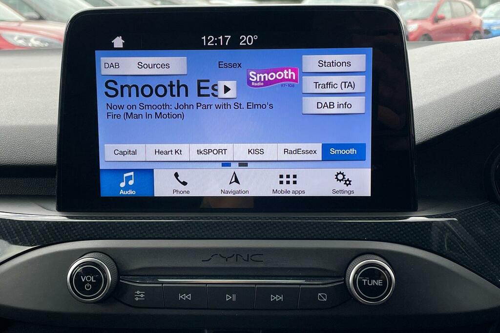 Ford Focus 1.5T Ecoboost Titanium Estate Euro White #10
