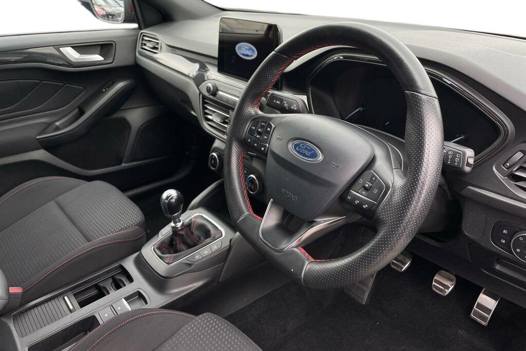 Ford Focus 1.5T Ecoboost Titanium Estate Euro White #8