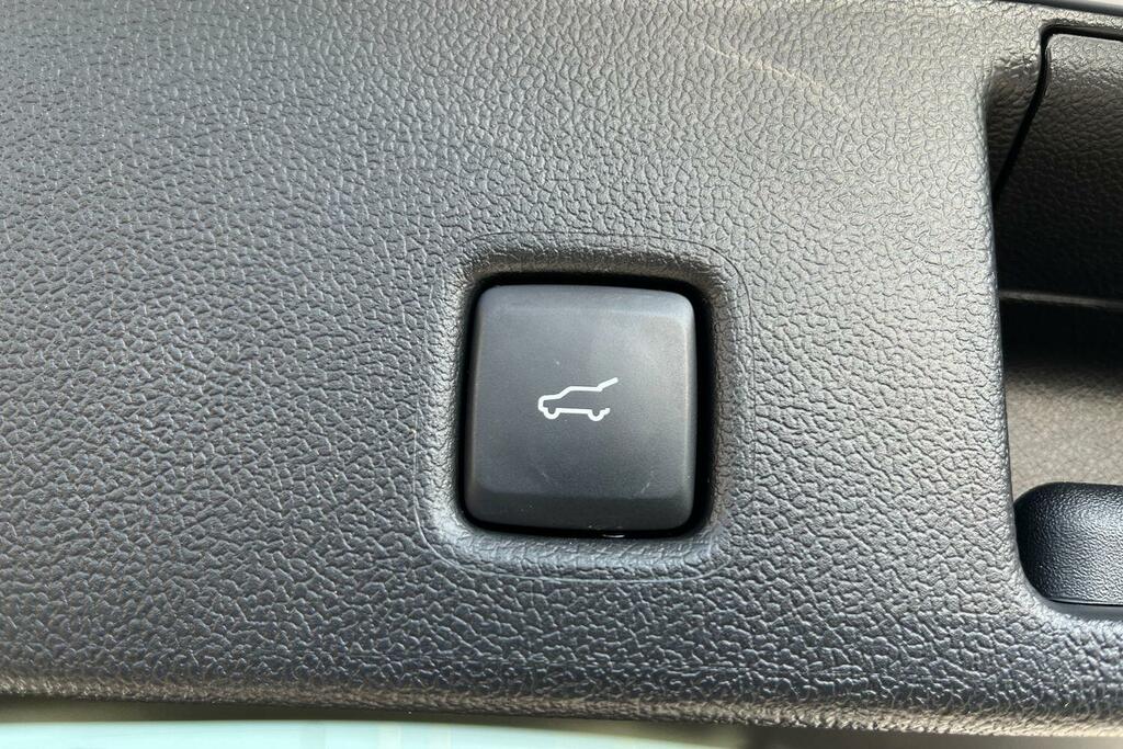 Ford Kuga Kuga St-line X 2.5L Duratec Phev 243Ps Fwd Silver #35