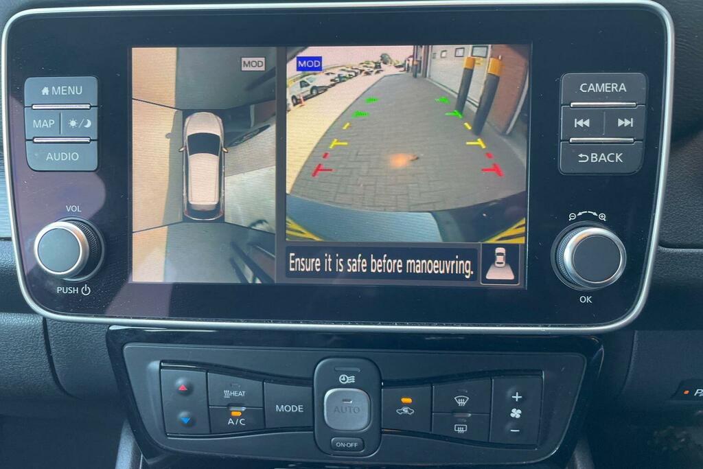 Nissan Leaf N-connecta 148 Bhp Free Road Tax, 1 Owner, Hug Grey #12