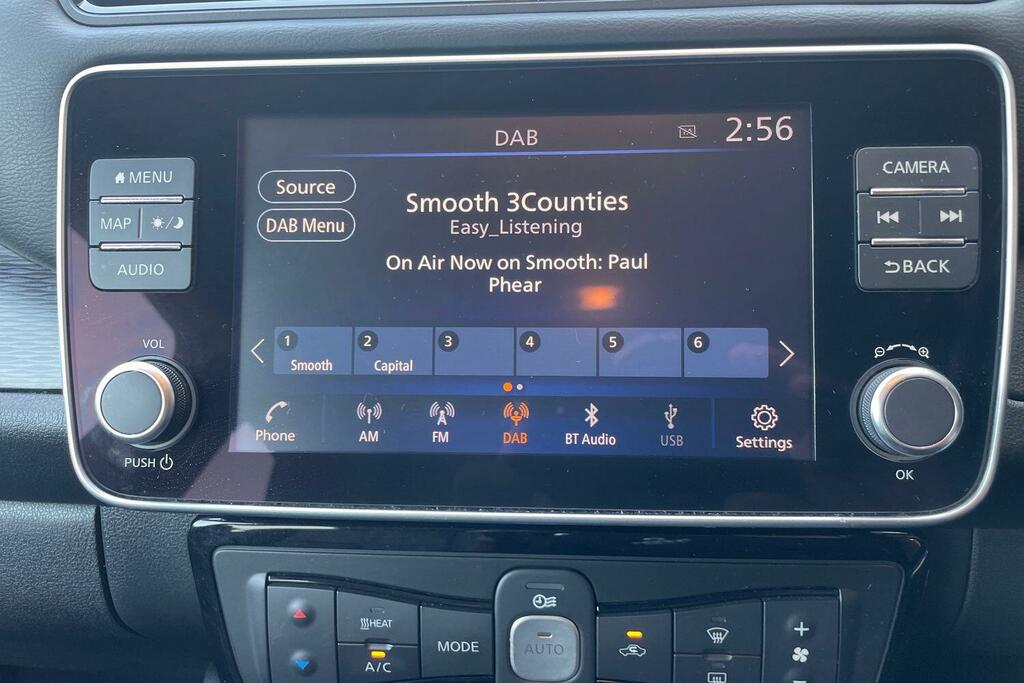 Nissan Leaf N-connecta 148 Bhp Free Road Tax, 1 Owner, Hug Grey #10