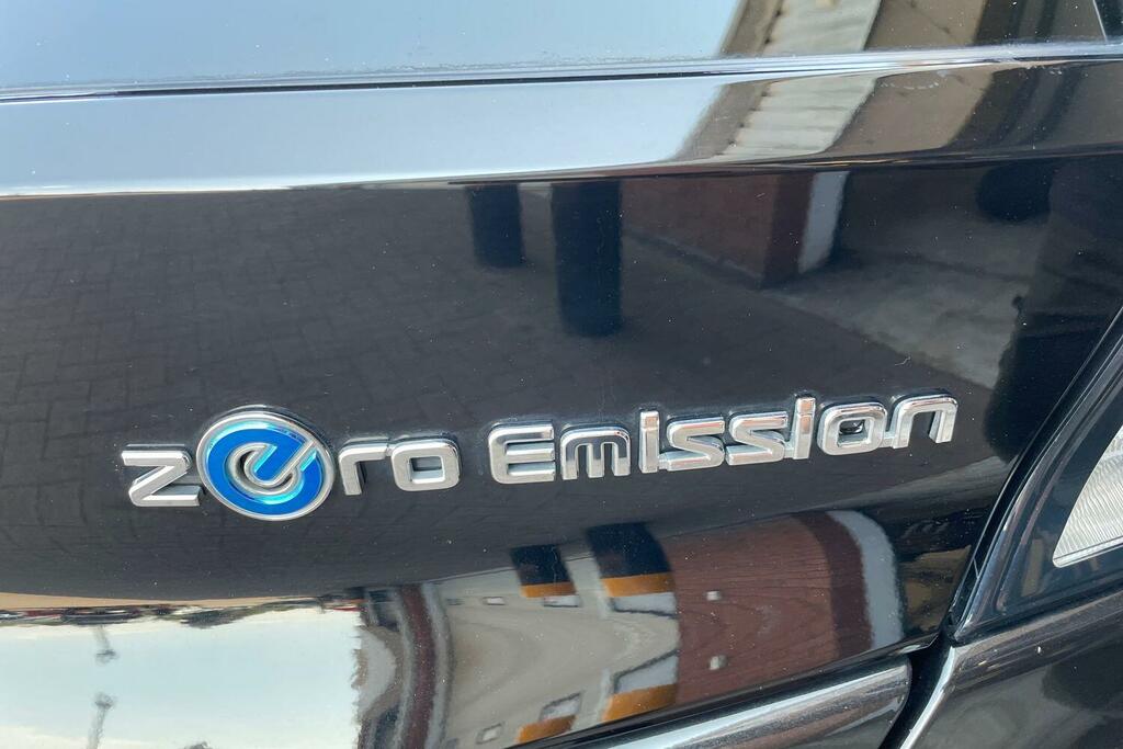 Nissan Leaf N-connecta 148 Bhp Free Road Tax, 1 Owner, Hug Grey #29