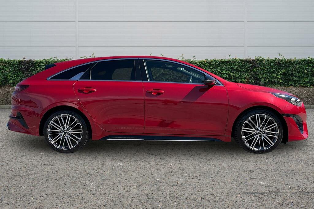 Kia Proceed 1.5 T Gdi Gt Line Shooting Brake Red #3