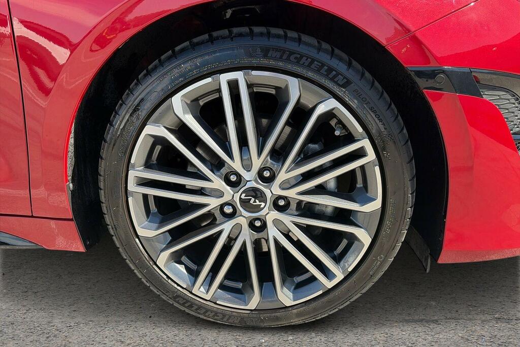 Kia Proceed 1.5 T Gdi Gt Line Shooting Brake Red #6