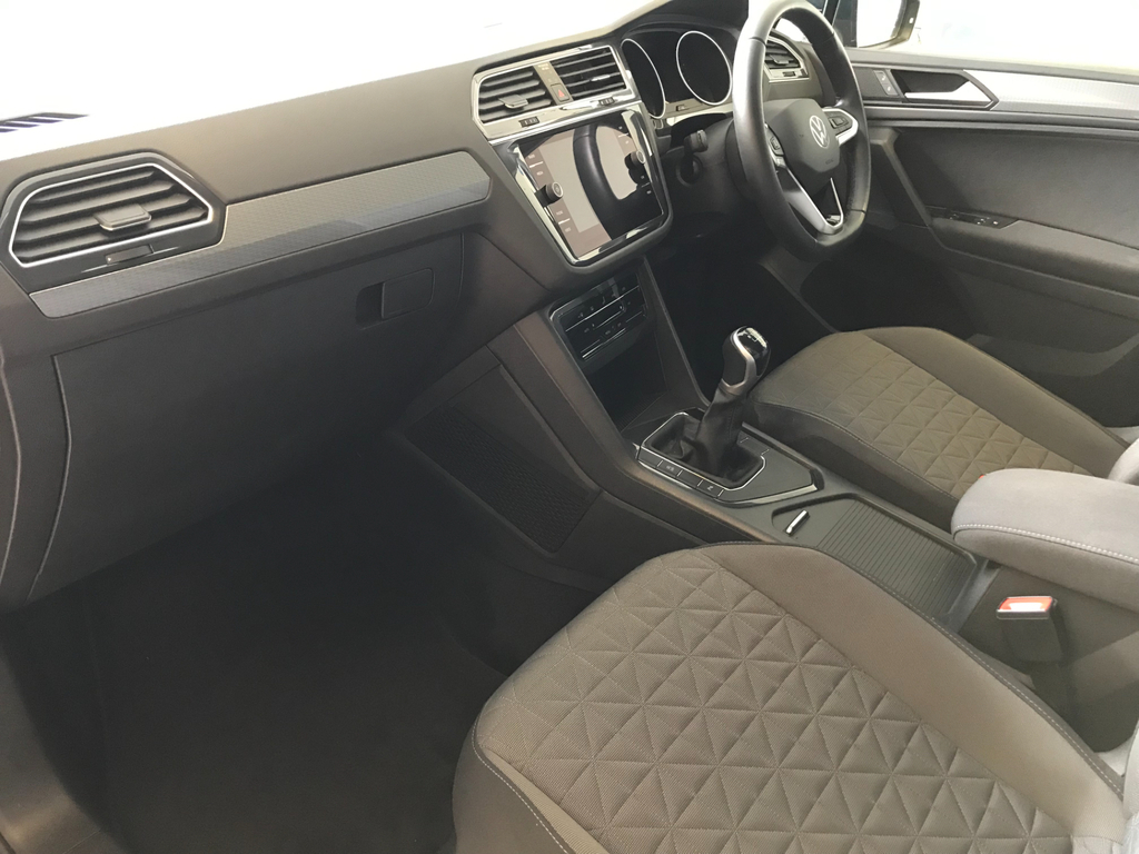 Volkswagen Tiguan 1.5 Tsi Life Suv Euro 6 Ss 1 #2