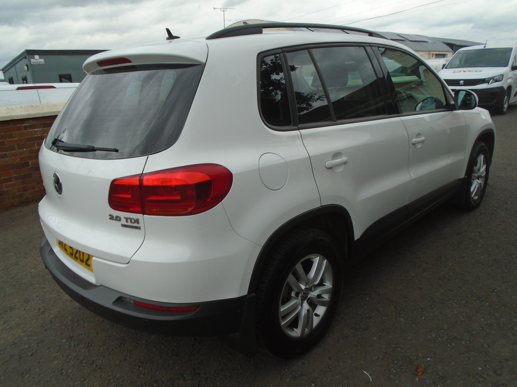 Volkswagen Tiguan 2.0 Tdi Bluemotion Tech Match 4Motion 150 Dsg Black #7