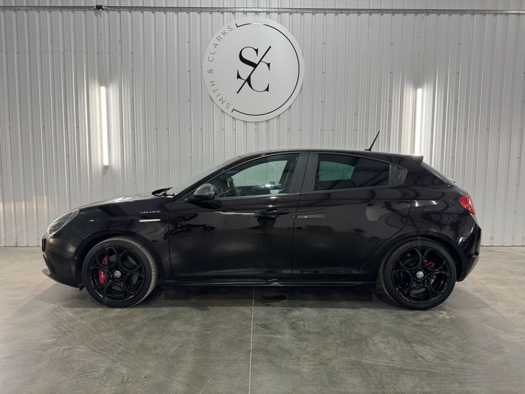 Alfa Romeo Giulietta 2.0 Jtdm-2 150 Bhp Red #16