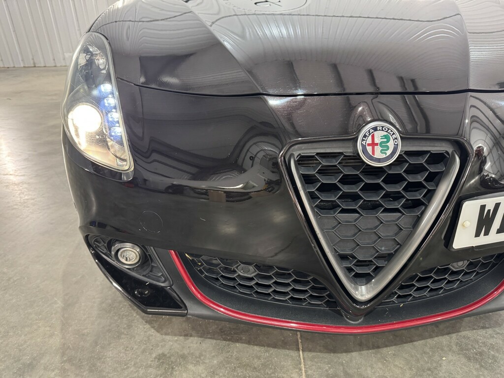 Alfa Romeo Giulietta 2.0 Jtdm-2 150 Bhp Red #7