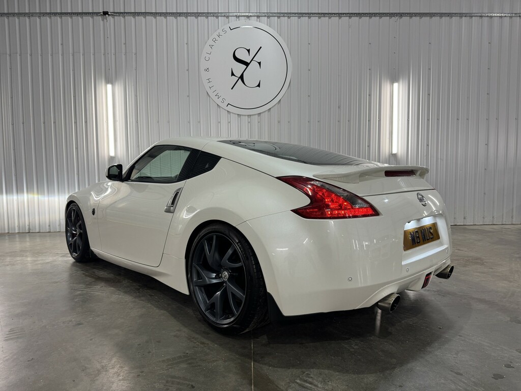 Nissan 370Z 3.7 V6 Gt White #4