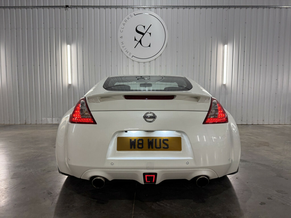 Nissan 370Z Z 3.7 V6 Nismo Coupe Euro 5 344 White #15