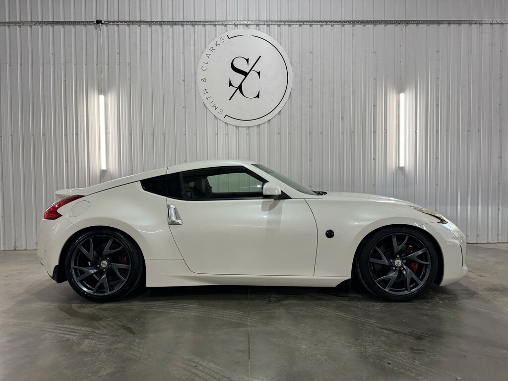 Nissan 370Z 3.7 V6 Gt White #2