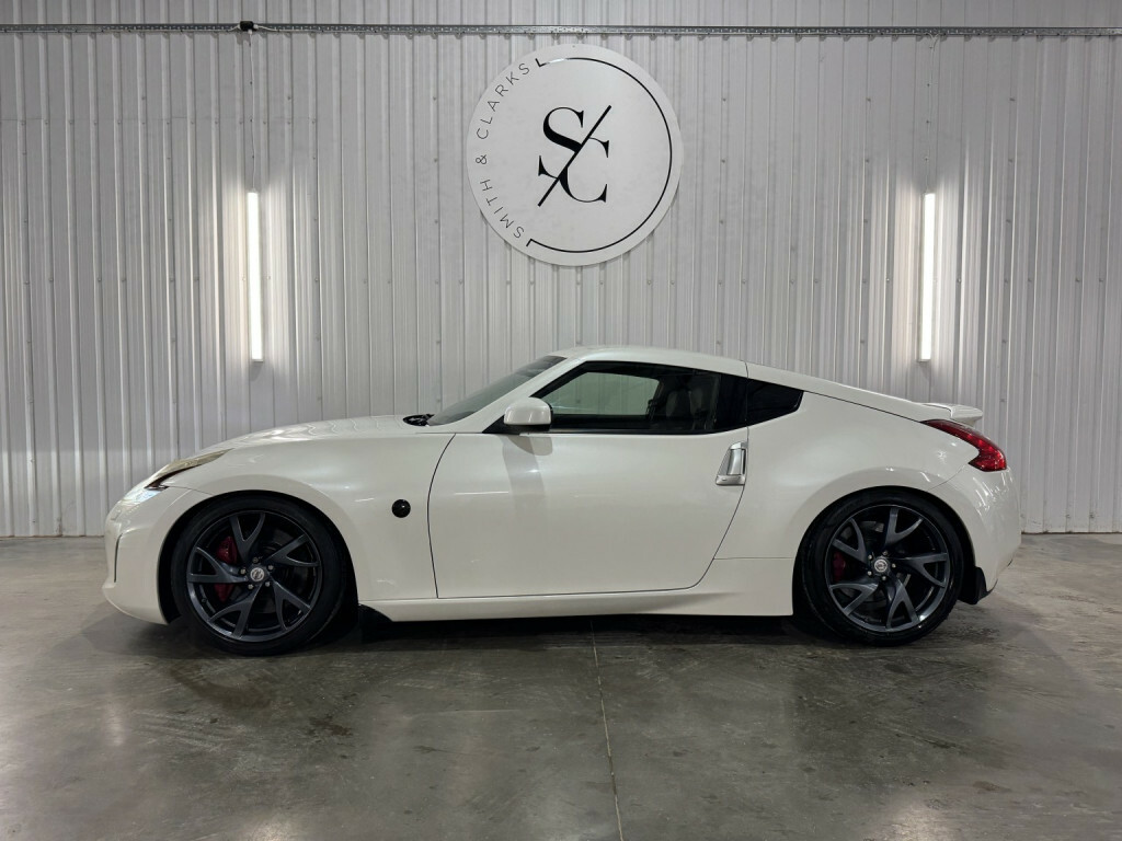 Nissan 370Z Z 3.7 V6 Nismo Coupe Euro 5 344 White #14