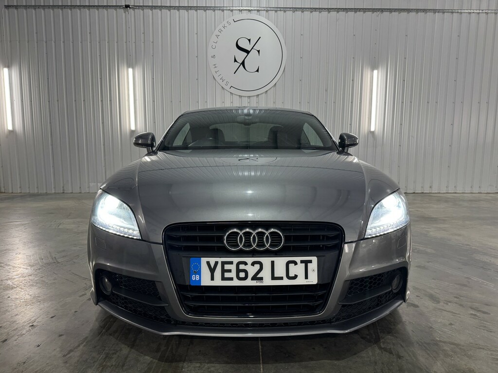 Audi TT 2.0 Tfsi Black Edition Grey #6