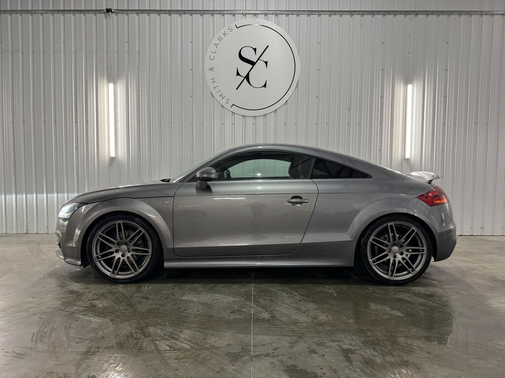 Audi TT 2.0 Tfsi Black Edition Grey #5