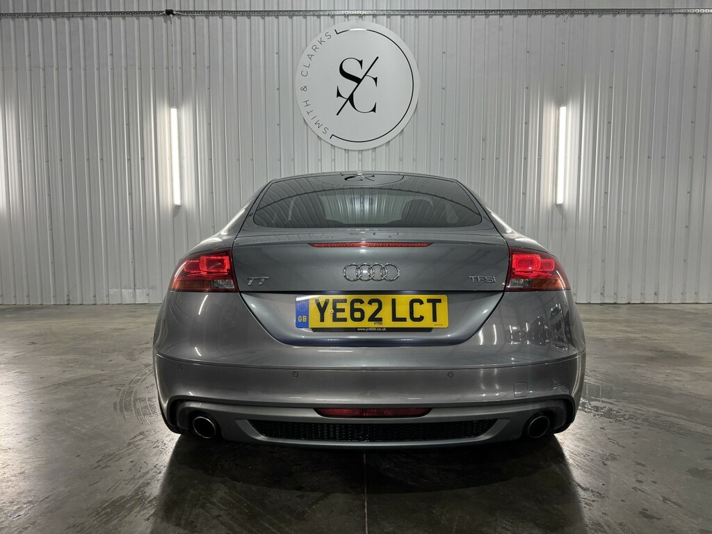 Audi TT 2.0 Tfsi Black Edition Grey #3