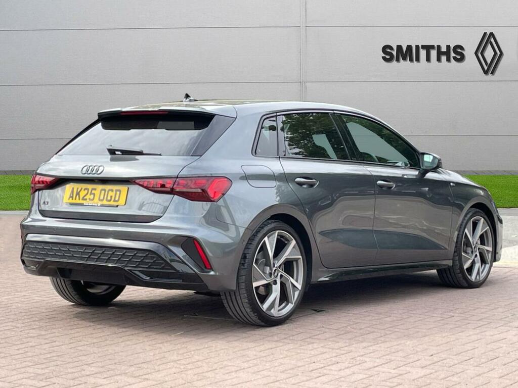 Audi A3 1.5 Tfsi 35 Black Edition Sportback Euro 6 Ss 5 Grey #3
