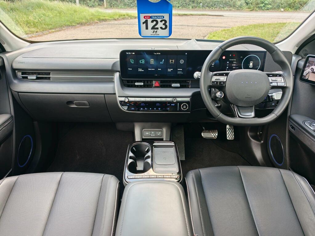 Hyundai Ioniq 5 Premium Black #14