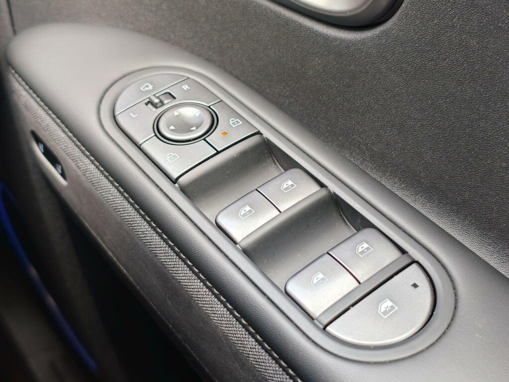 Hyundai Ioniq 5 Premium Black #33