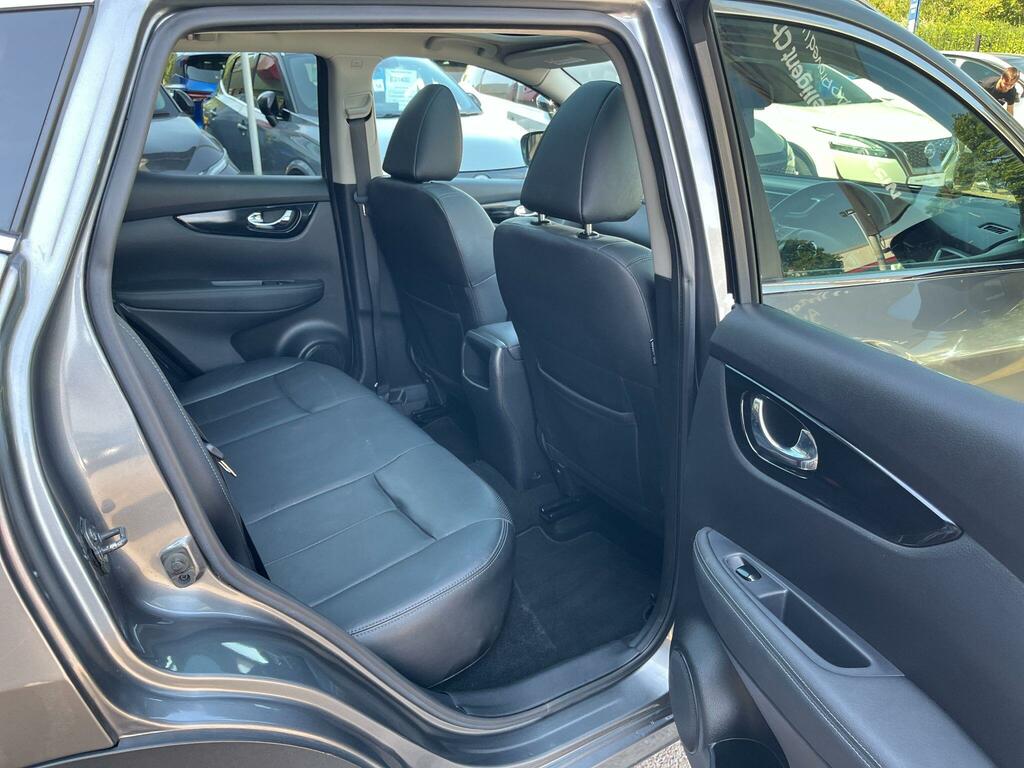 Nissan Qashqai 1.6 Dci Tekna Xtronic Black #51