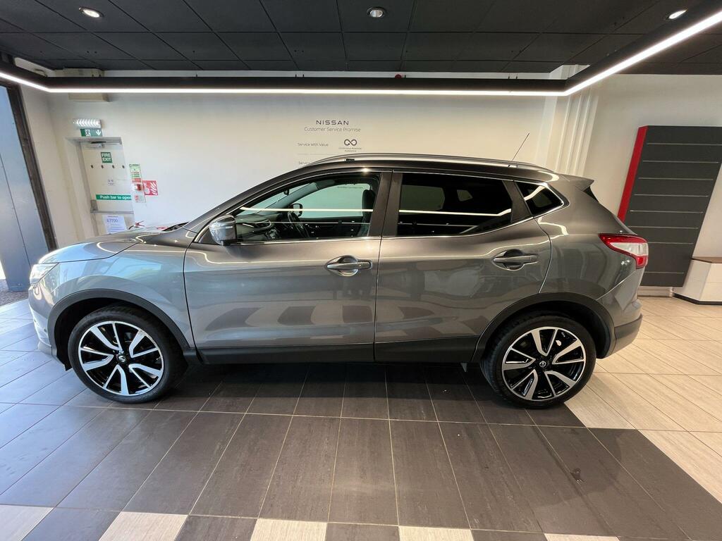 Nissan Qashqai 1.6 Dci Tekna Xtronic Black #25