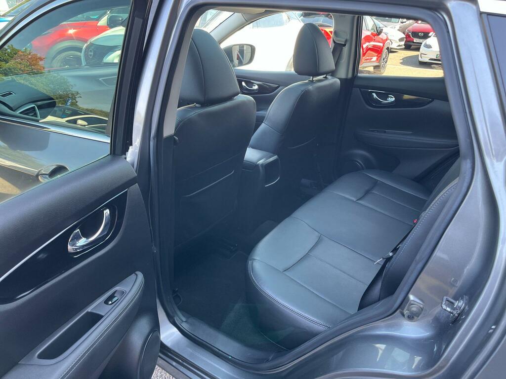 Nissan Qashqai 1.6 Dci Tekna Xtronic Black #55