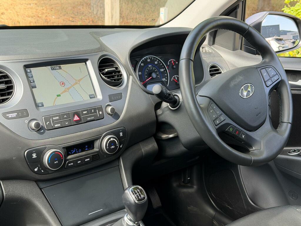 Hyundai I10 1.2 Premium Se Euro 6 Grey #2