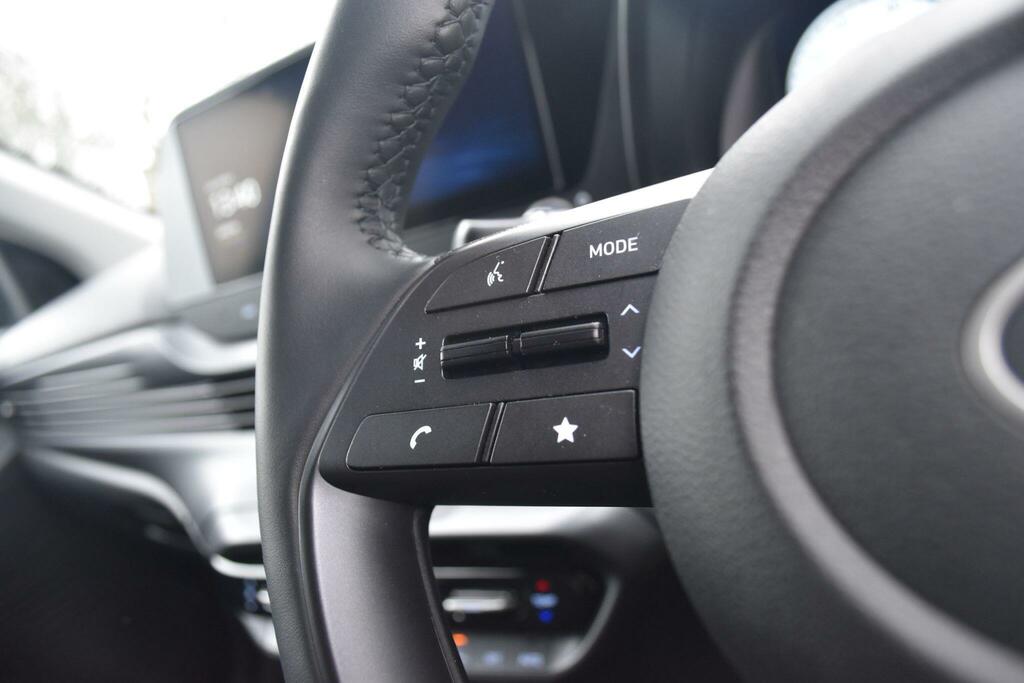 Hyundai I20 1.0T Gdi 90 Black Line Yellow #11
