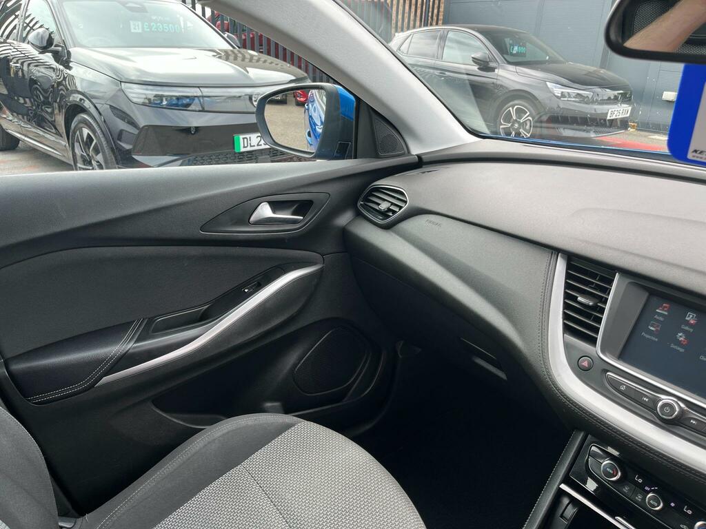 Vauxhall Grandland X 1.2 Turbo Sport Nav Suv Euro 6 Grey #33