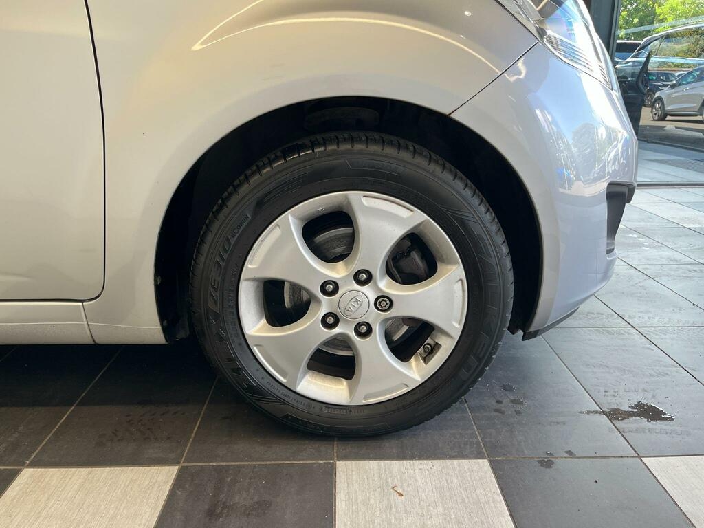 Kia Venga 1.6 3 Euro 5 Silver #6