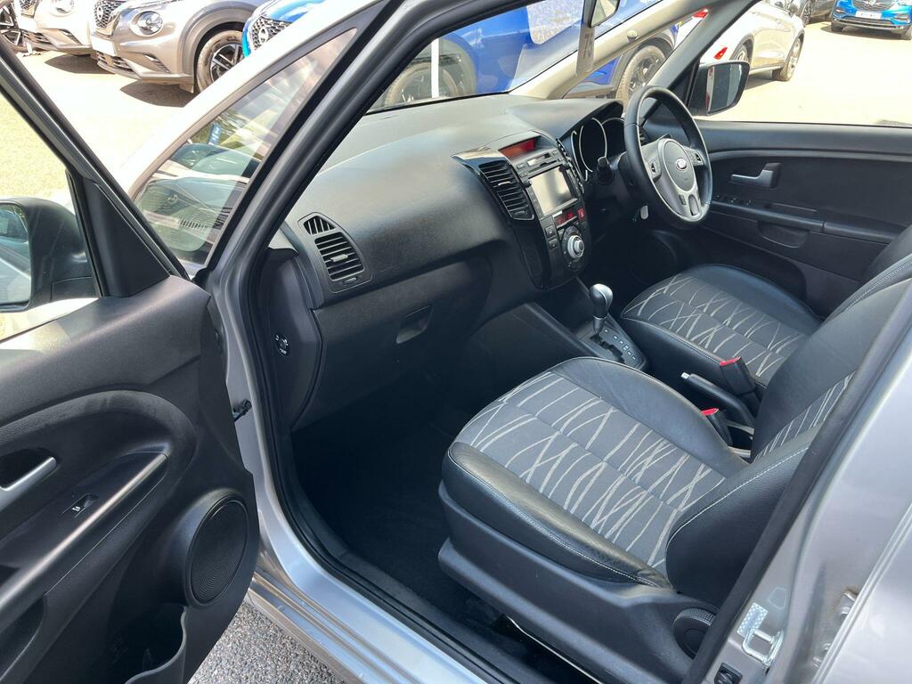 Kia Venga 1.6 3 Euro 5 Silver #2