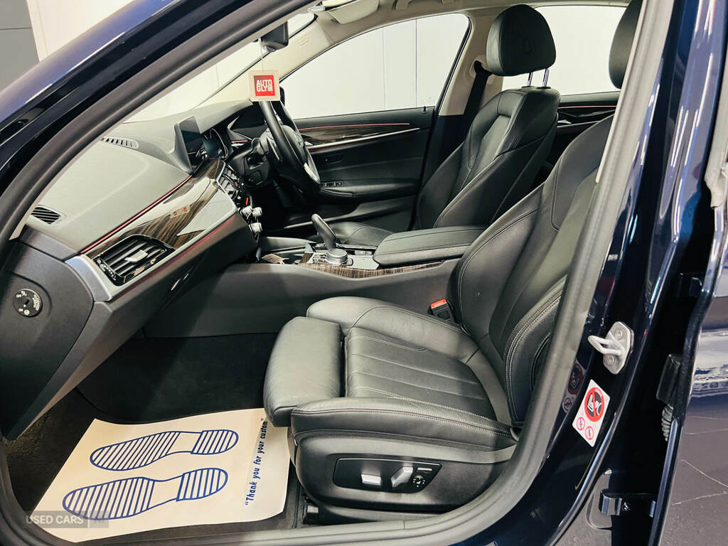 BMW 5 Series 520D M Sport Blue #14