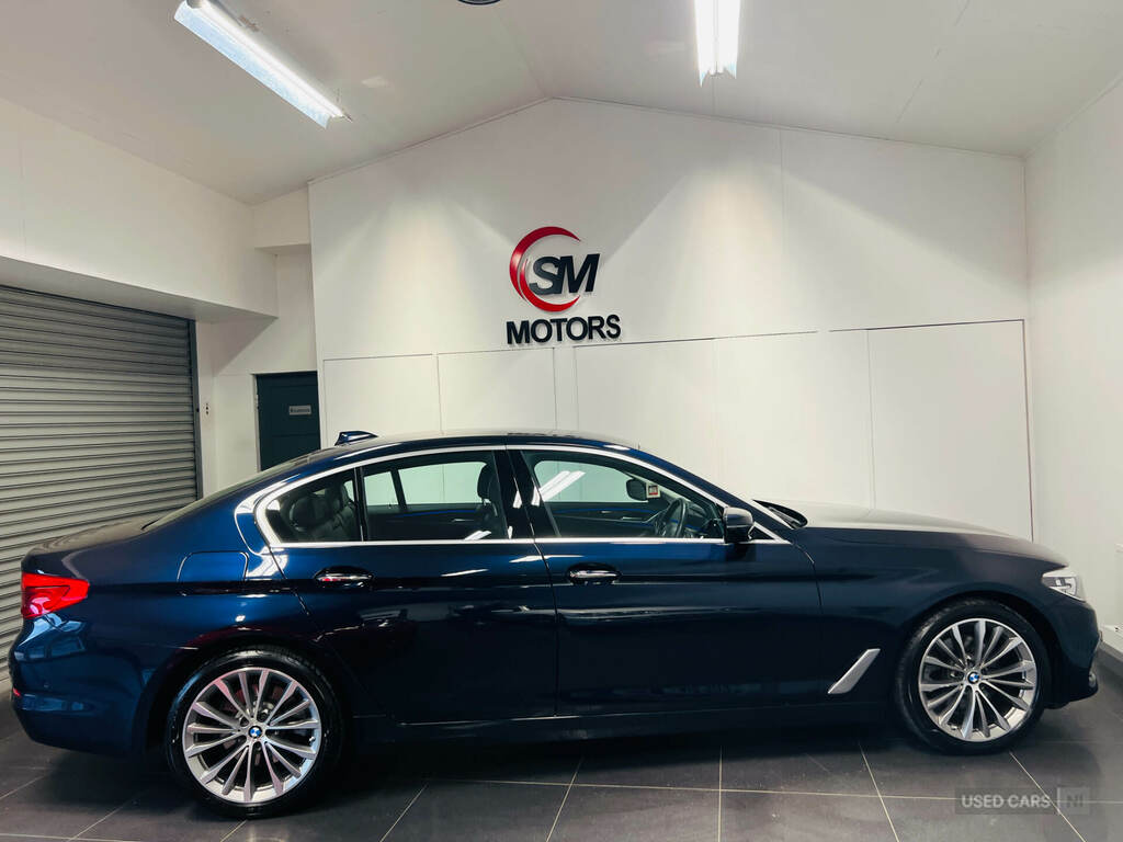 BMW 5 Series 520D Xdrive Se Blue #4
