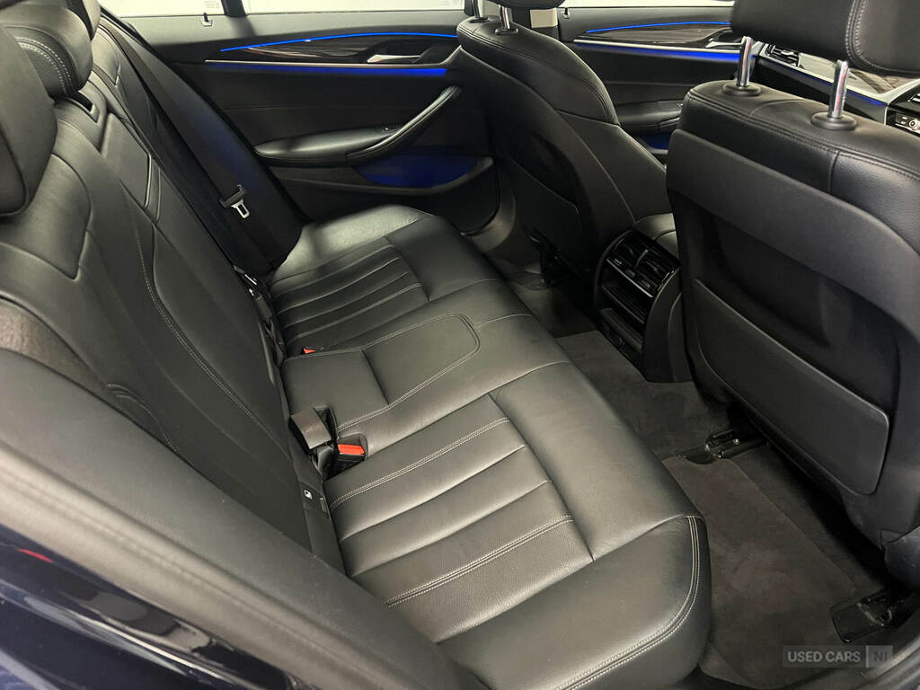 BMW 5 Series 520D M Sport Blue #16