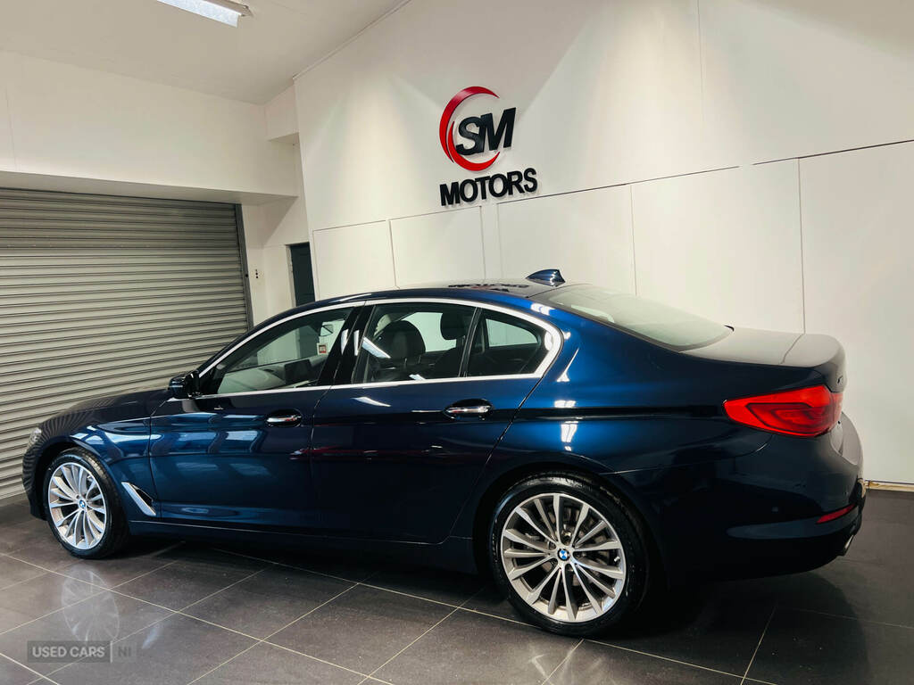 BMW 5 Series 520D M Sport Blue #8