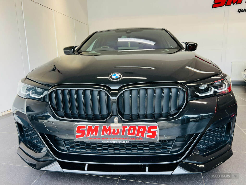 BMW 5 Series 520D Mht M Sport Step Black #2