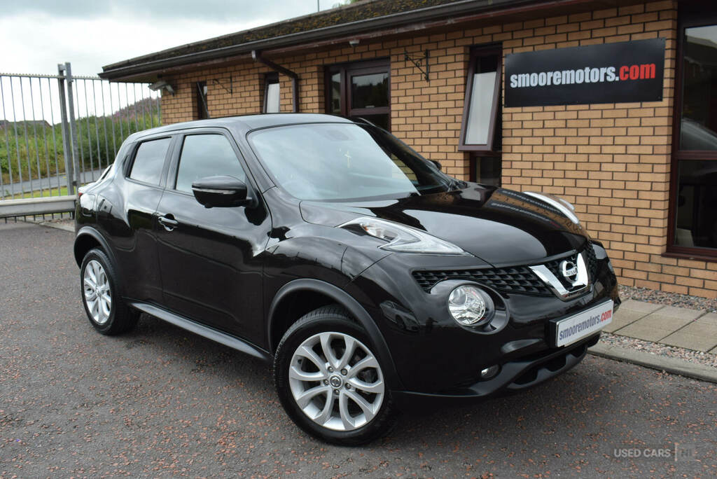 Nissan Juke 1.6 Tekna Xtronic Black