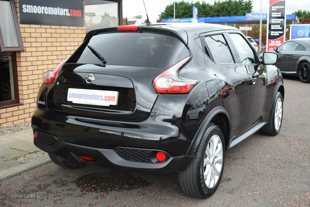 Nissan Juke 1.6 Tekna Xtronic Black #5