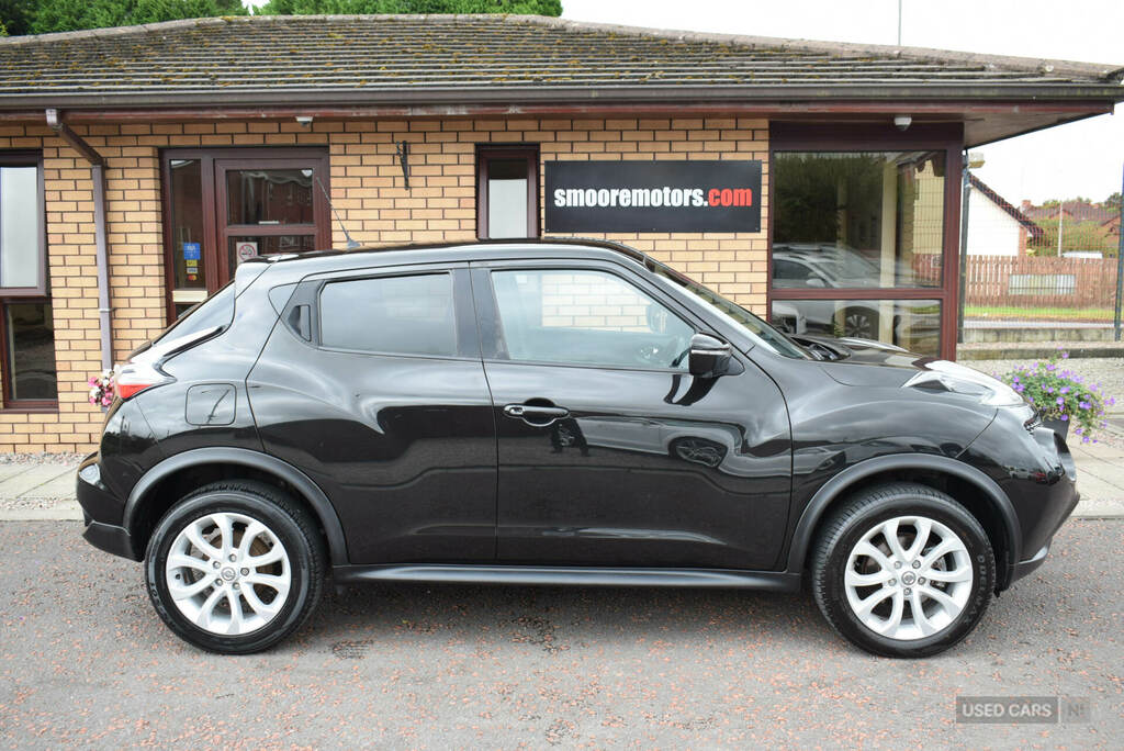 Nissan Juke 1.6 Tekna Xtronic Black #2