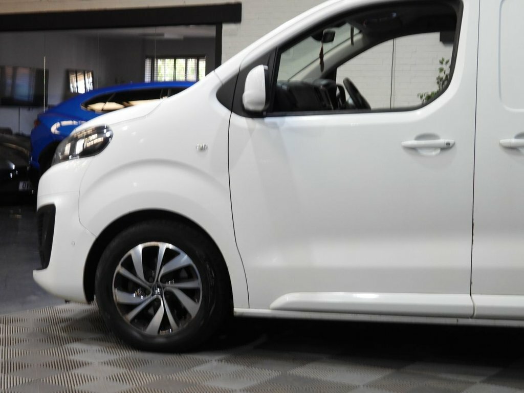 Citroen Dispatch 2L Enterprise Plus M 6Dr White #2