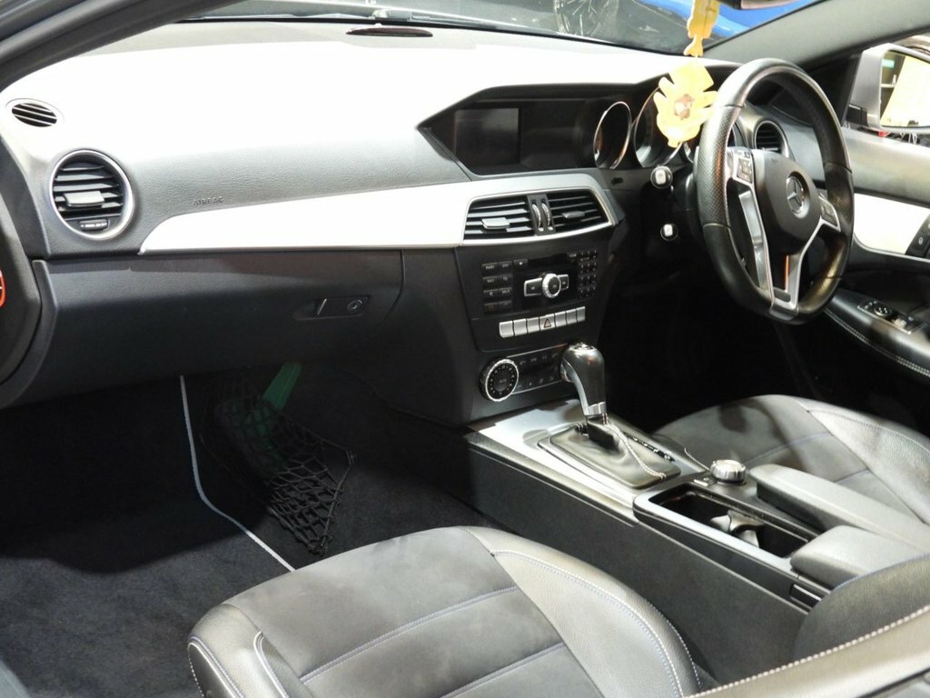 Mercedes-Benz C Class 2.1L Amg Sport Edition Silver #4