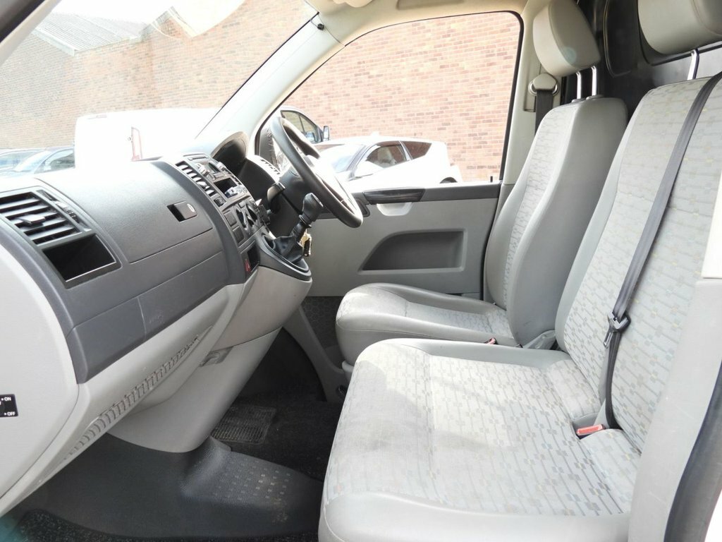 Volkswagen Transporter Combi Van 2.0 Tdi T30 Highline 201363 Black #16