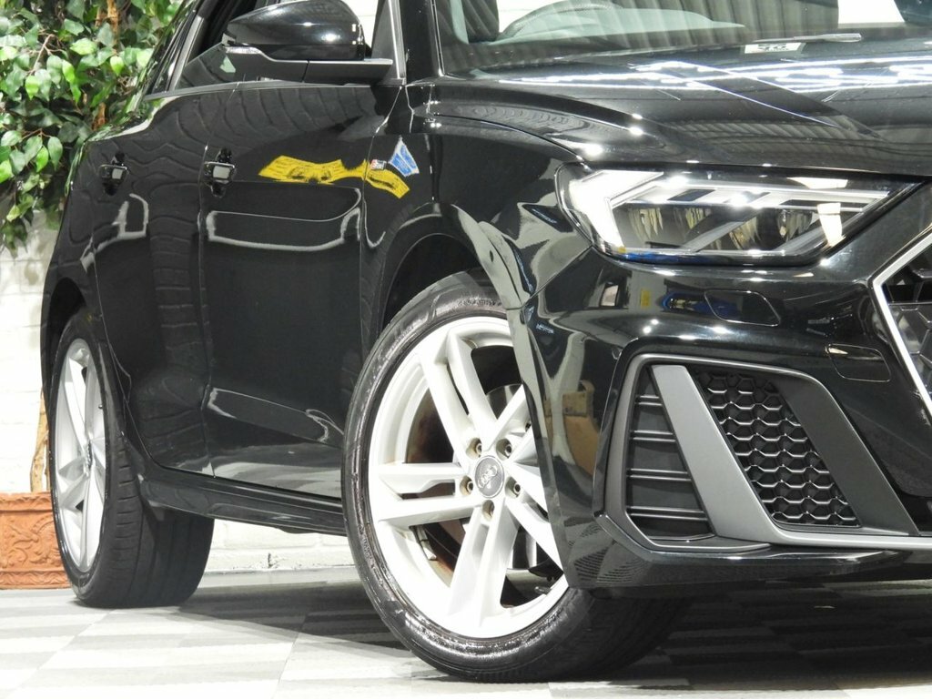 Audi A1 1.5L S Line Black #5