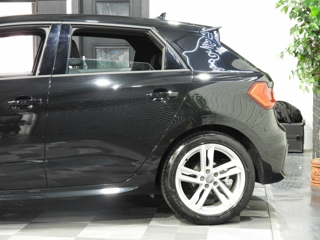 Audi A1 1.5L S Line Black #3