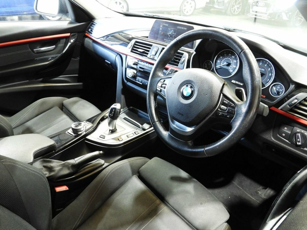 BMW 3 Series 2L Sport White #3